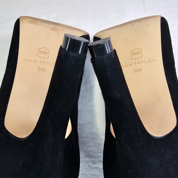 Ann Taylor Oona Suede 3.25” Shootie Pump Bootie 9 Black - Picture 5 of 11